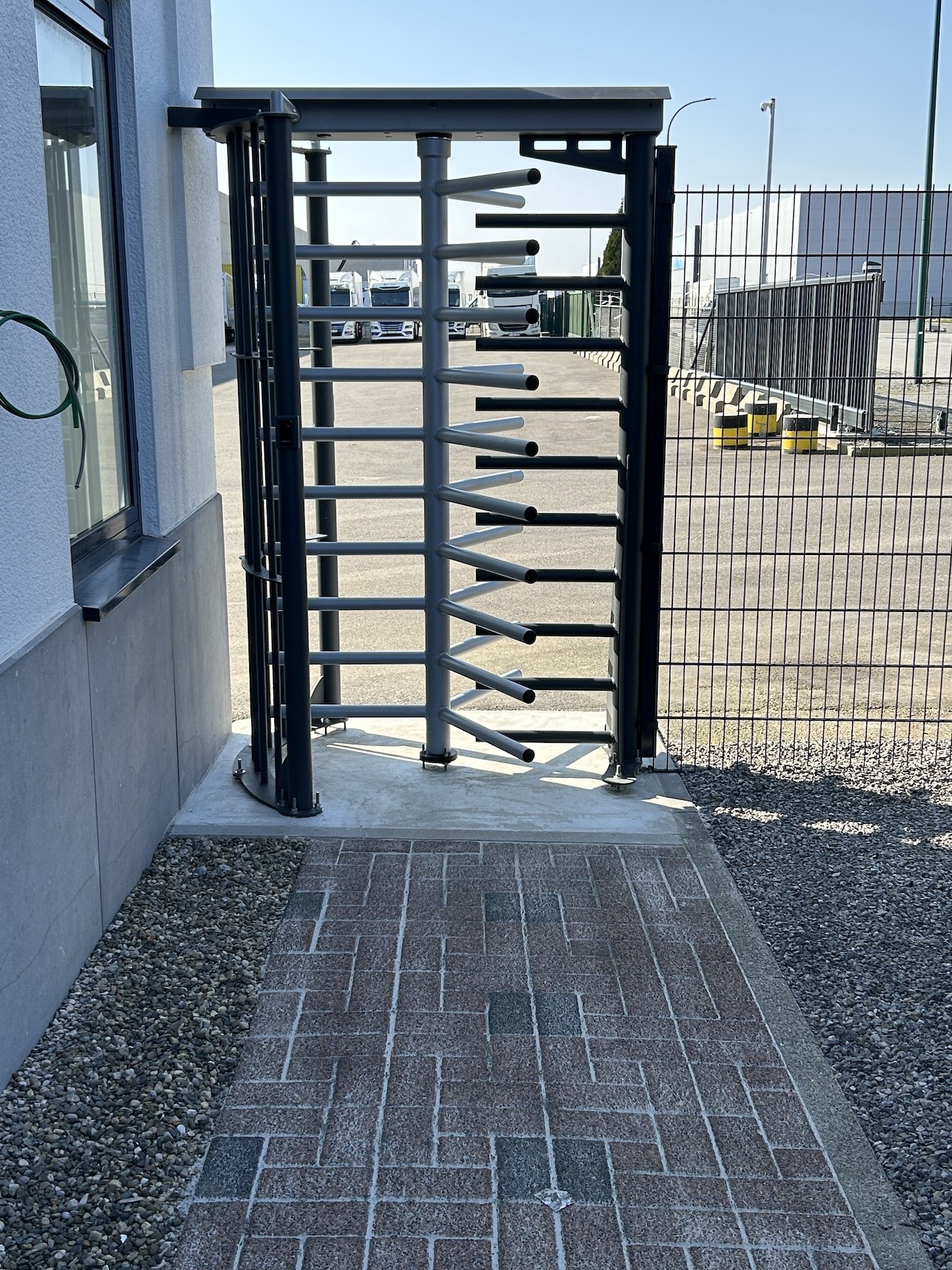 Installatie en plaatsing van Draaipoorten en Tourniquets